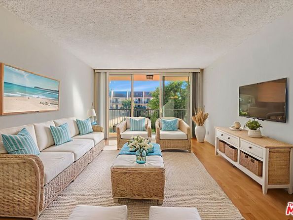 23901 Civic Center Way D238, Malibu CA 90265