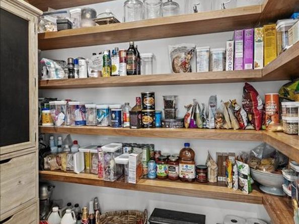 2835 Westbrook Avenue, Los Angeles CA 90046