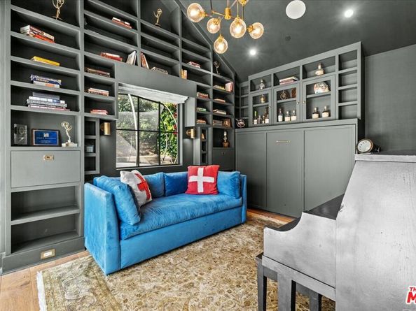 2835 Westbrook Avenue, Los Angeles CA 90046