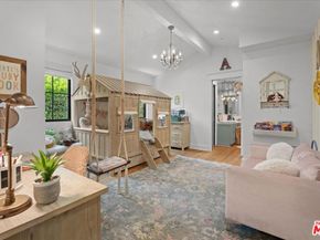 2835 Westbrook Avenue, Los Angeles CA 90046