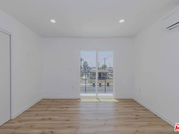 1105 E 103rd Place, Los Angeles CA 90002