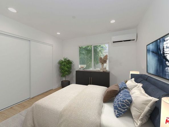 1105 E 103rd Place, Los Angeles CA 90002