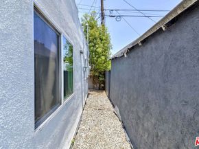 1105 E 103rd Place, Los Angeles CA 90002