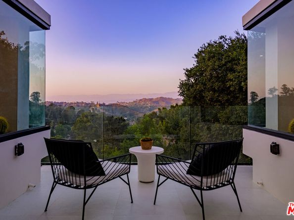 8896 Lookout Mountain Avenue, Los Angeles CA 90046