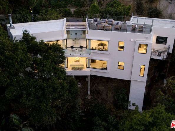 8896 Lookout Mountain Avenue, Los Angeles CA 90046