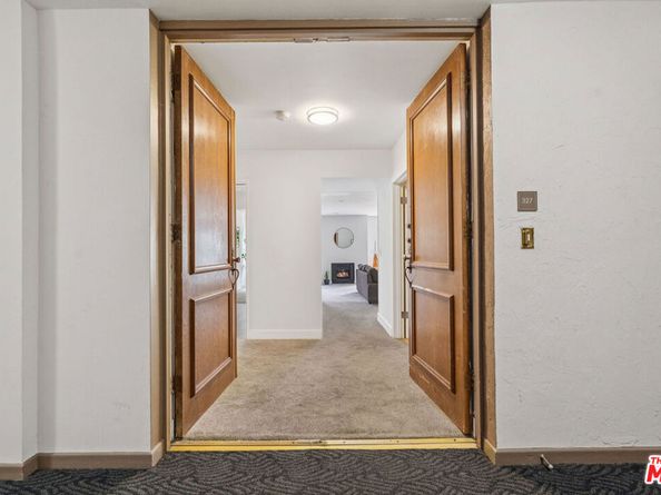 5870 Green Valley Circle 327, Culver City CA 90230