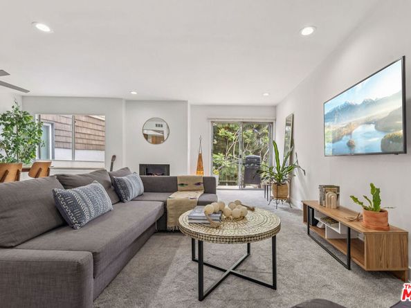 5870 Green Valley Circle 327, Culver City CA 90230