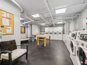 5870 Green Valley Circle 327, Culver City CA 90230