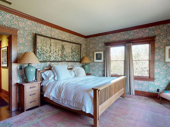 111 S Van Ness Avenue, Los Angeles CA 90004