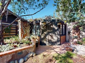 111 S Van Ness Avenue, Los Angeles CA 90004