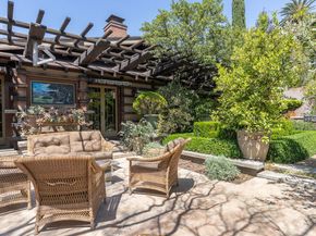 111 S Van Ness Avenue, Los Angeles CA 90004