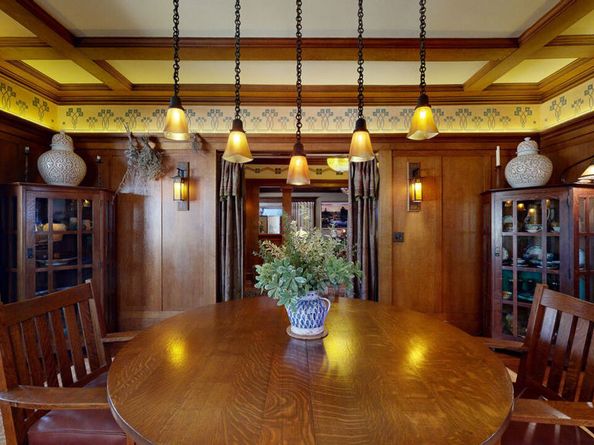 111 S Van Ness Avenue, Los Angeles CA 90004