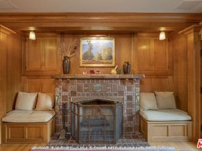 111 S Van Ness Avenue, Los Angeles CA 90004