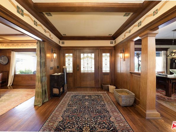 111 S Van Ness Avenue, Los Angeles CA 90004