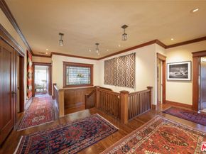 111 S Van Ness Avenue, Los Angeles CA 90004