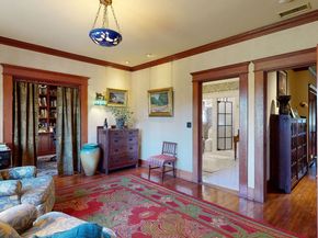 111 S Van Ness Avenue, Los Angeles CA 90004