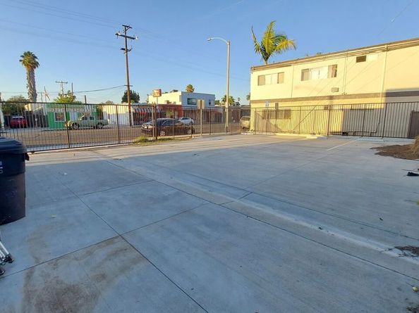 800 E South Street, Long Beach CA 90805