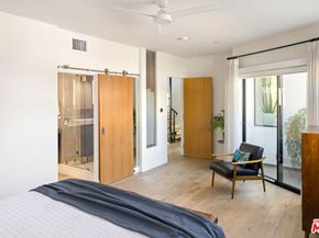 6687 W Daychar Drive, Los Angeles CA 90028