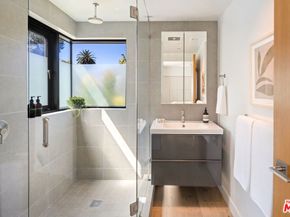 6687 W Daychar Drive, Los Angeles CA 90028