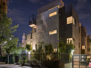 6687 W Daychar Drive, Los Angeles CA 90028