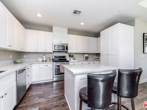 4840 Cleon Avenue 108, North Hollywood CA 91601