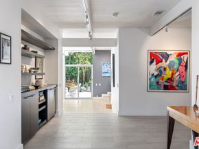7530 Sunnywood Lane, Los Angeles CA 90046