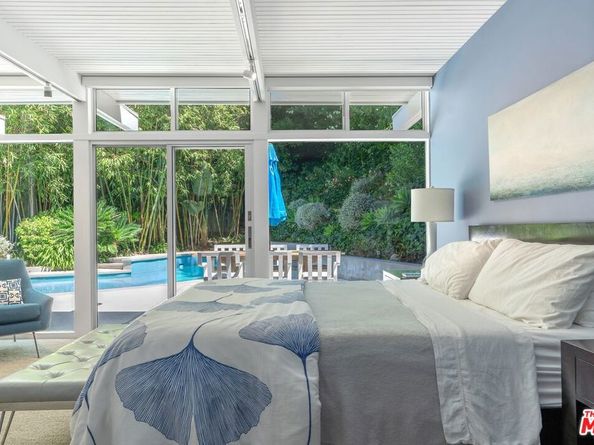 7530 Sunnywood Lane, Los Angeles CA 90046