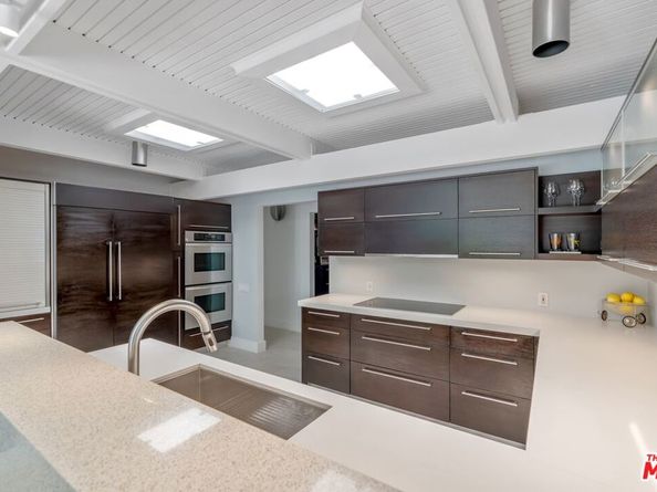 7530 Sunnywood Lane, Los Angeles CA 90046