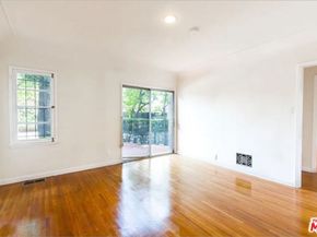 806 N Sweetzer Avenue, West Hollywood CA 90069