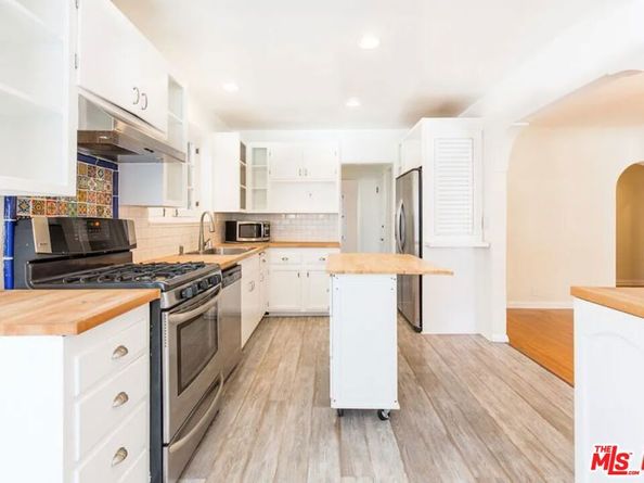 806 N Sweetzer Avenue, West Hollywood CA 90069