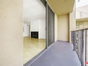 421 S La Fayette Park Place 711, Los Angeles CA 90057
