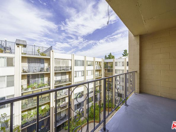 421 S La Fayette Park Place 711, Los Angeles CA 90057