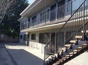 2216 W Wardlow Road, Long Beach CA 90810