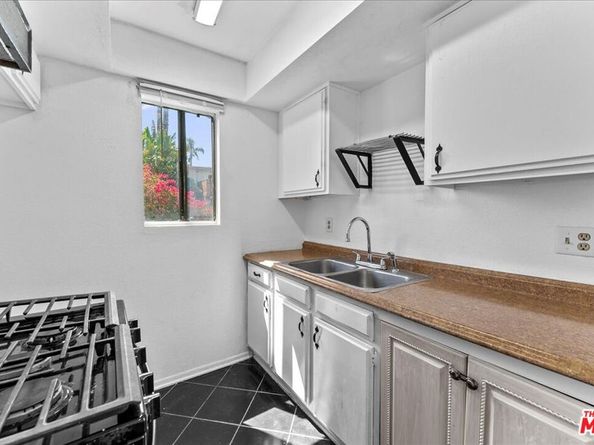 558 Evergreen Street 18, Inglewood CA 90302