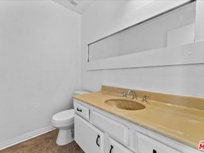 558 Evergreen Street 18, Inglewood CA 90302