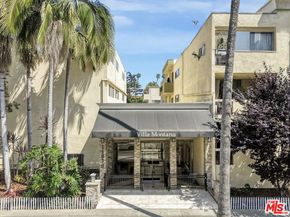 11970 Montana Avenue 207, Los Angeles CA 90049