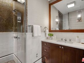 6882 Arizona Avenue, Los Angeles CA 90045