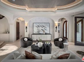 6882 Arizona Avenue, Los Angeles CA 90045