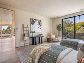 10386 Strathmore Drive, Los Angeles CA 90024