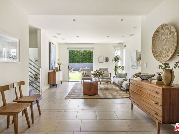 4947 Varna Avenue, Sherman Oaks CA 91423