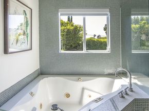 4947 Varna Avenue, Sherman Oaks CA 91423