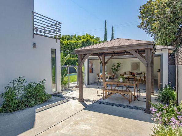 4947 Varna Avenue, Sherman Oaks CA 91423