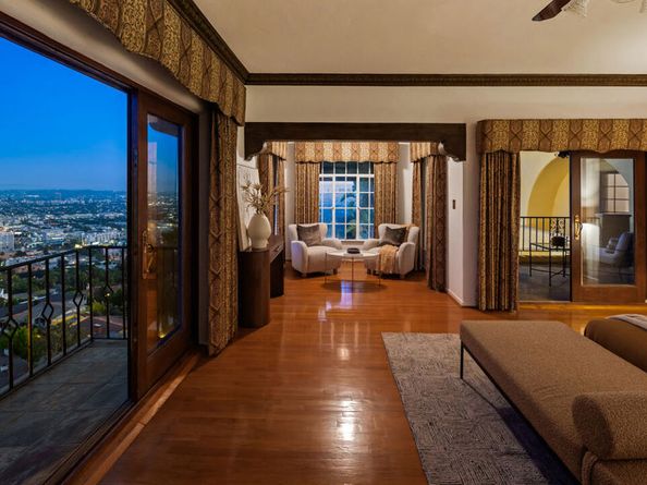 2200 Maravilla Drive, Los Angeles CA 90068