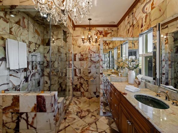 2200 Maravilla Drive, Los Angeles CA 90068