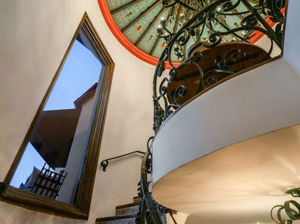 2200 Maravilla Drive, Los Angeles CA 90068