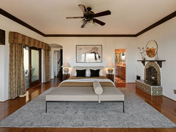 2200 Maravilla Drive, Los Angeles CA 90068