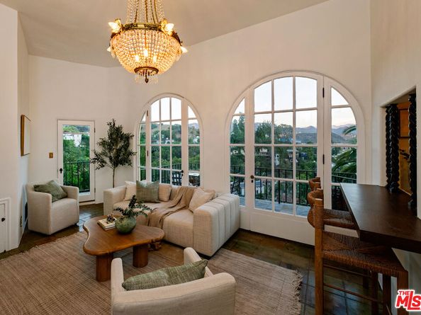 2200 Maravilla Drive, Los Angeles CA 90068