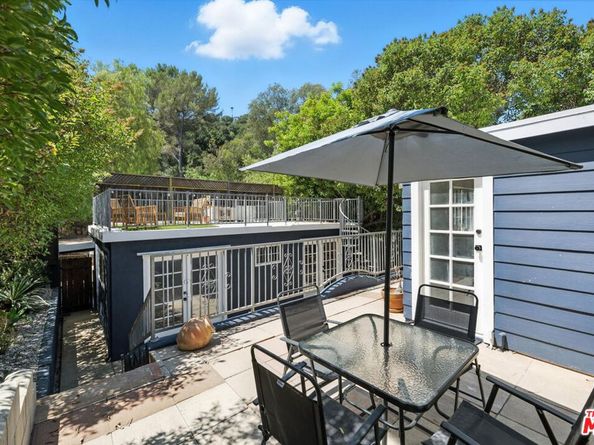 21881 Koontz Way, Topanga CA 90290