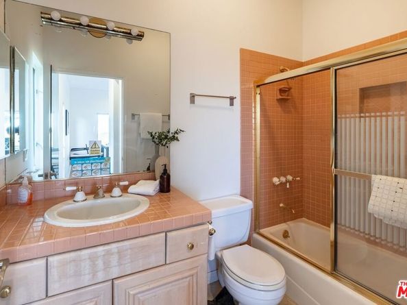 21965 Saddle Peak Road, Topanga CA 90290