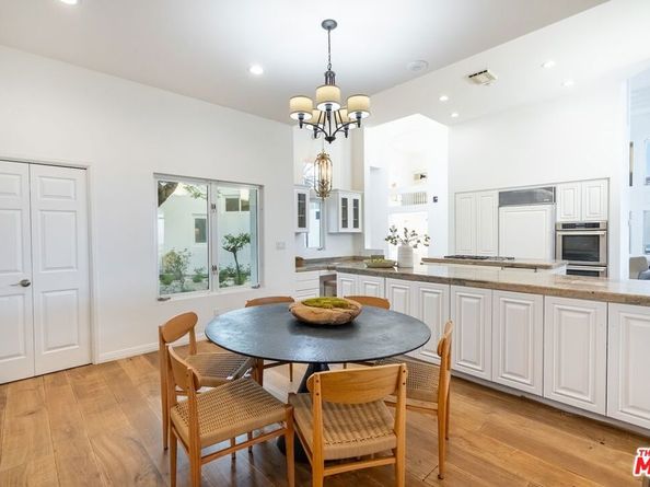 21965 Saddle Peak Road, Topanga CA 90290